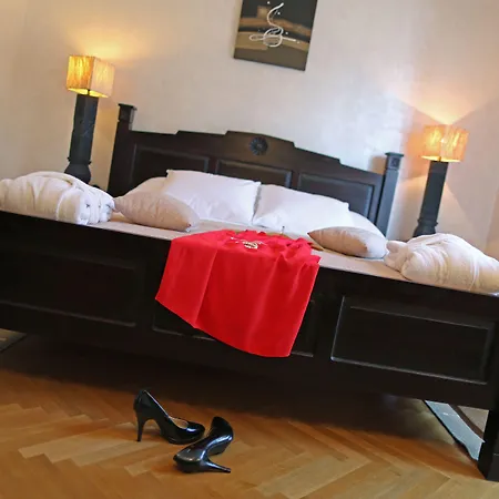 ヴィラ City Beach Villa With Pool And Sea View ドゥブロブニク