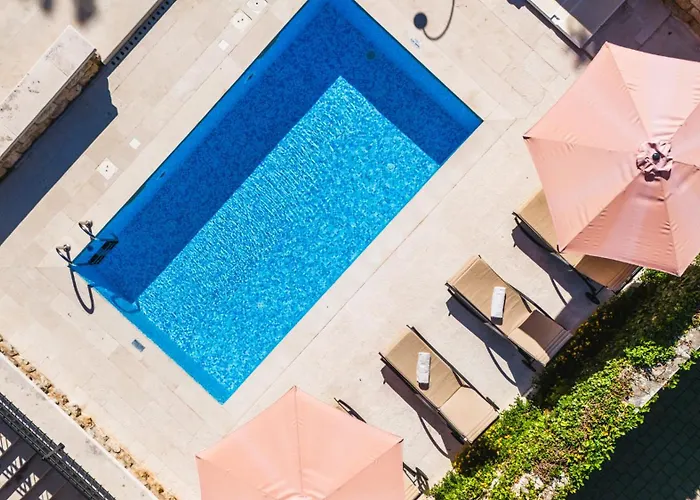 With Pool And Sea View Villa *