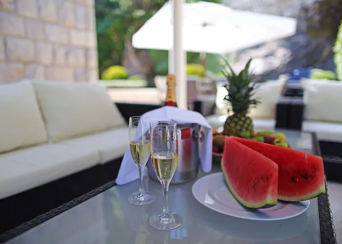 With Pool And Sea View *