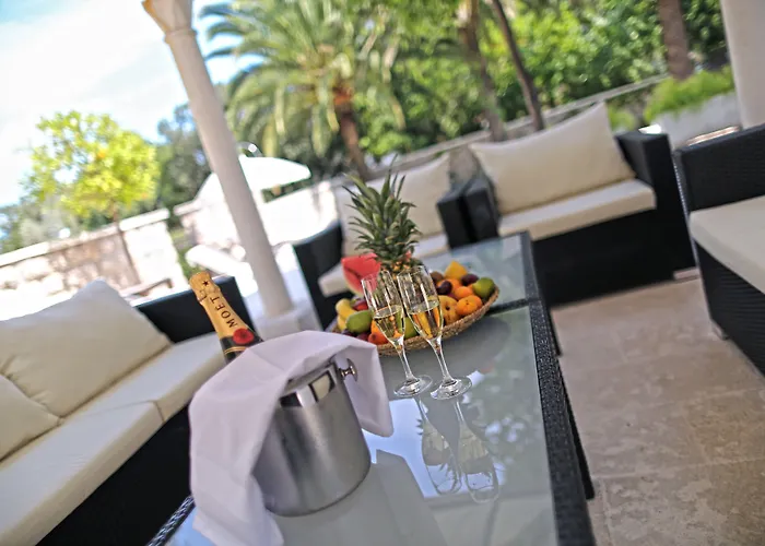 With Pool And Sea View Villa *