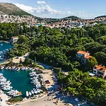 With Pool And Sea View * Dubrovnik