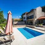 With Pool And Sea View Dubrovnik